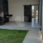 Casa à venda com 3 quartos, sendo 1 suíte,  no condomínio Terras do Vale, Caçapava - SP