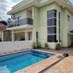 Casa à venda com 3 quartos, sendo 1 suíte, no condomínio Chácaras do Lago, Vinhedo - SP