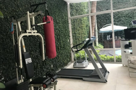 Casa à venda com 5 quartos, sendo 2 suítes, em Jardim Everest, São Paulo, SP