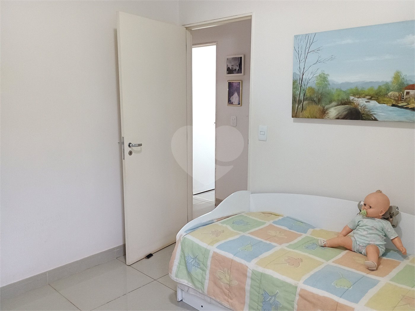 Casa à venda com 3 quartos, sendo 1 suíte, no condomínio Portal dos Pinheiros, Ribeirão Preto - SP