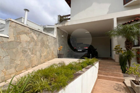 Casa à venda com 5 quartos, sendo 3 suítes,  no condomínio Real Park -  Vila Oliveira, Mogi das Cruzes - SP