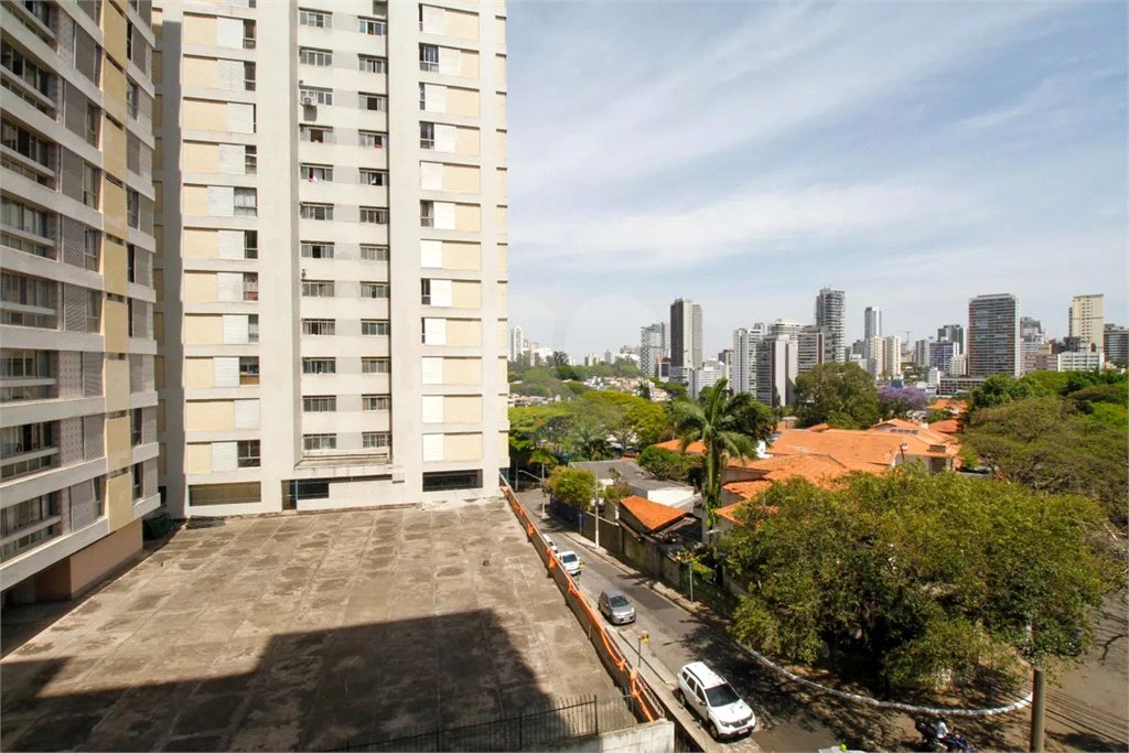 Apartamento à venda ou para alugar com 3 quartos, sendo 1 suíte,  em Sumarezinho, São Paulo, SP