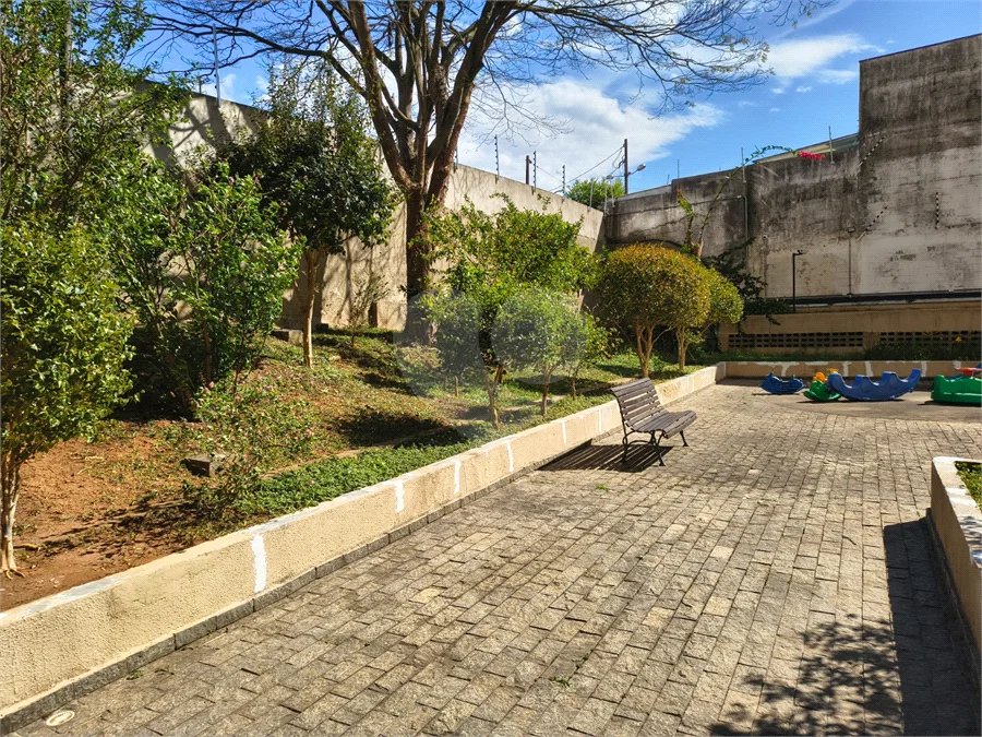 Jardim Prudência, 2 dormitórios , condomínio agradável e familiar