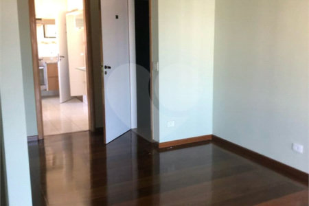 Apartamento à venda com 3 quartos, sendo 1 suíte,  em Perdizes, São Paulo, SP
