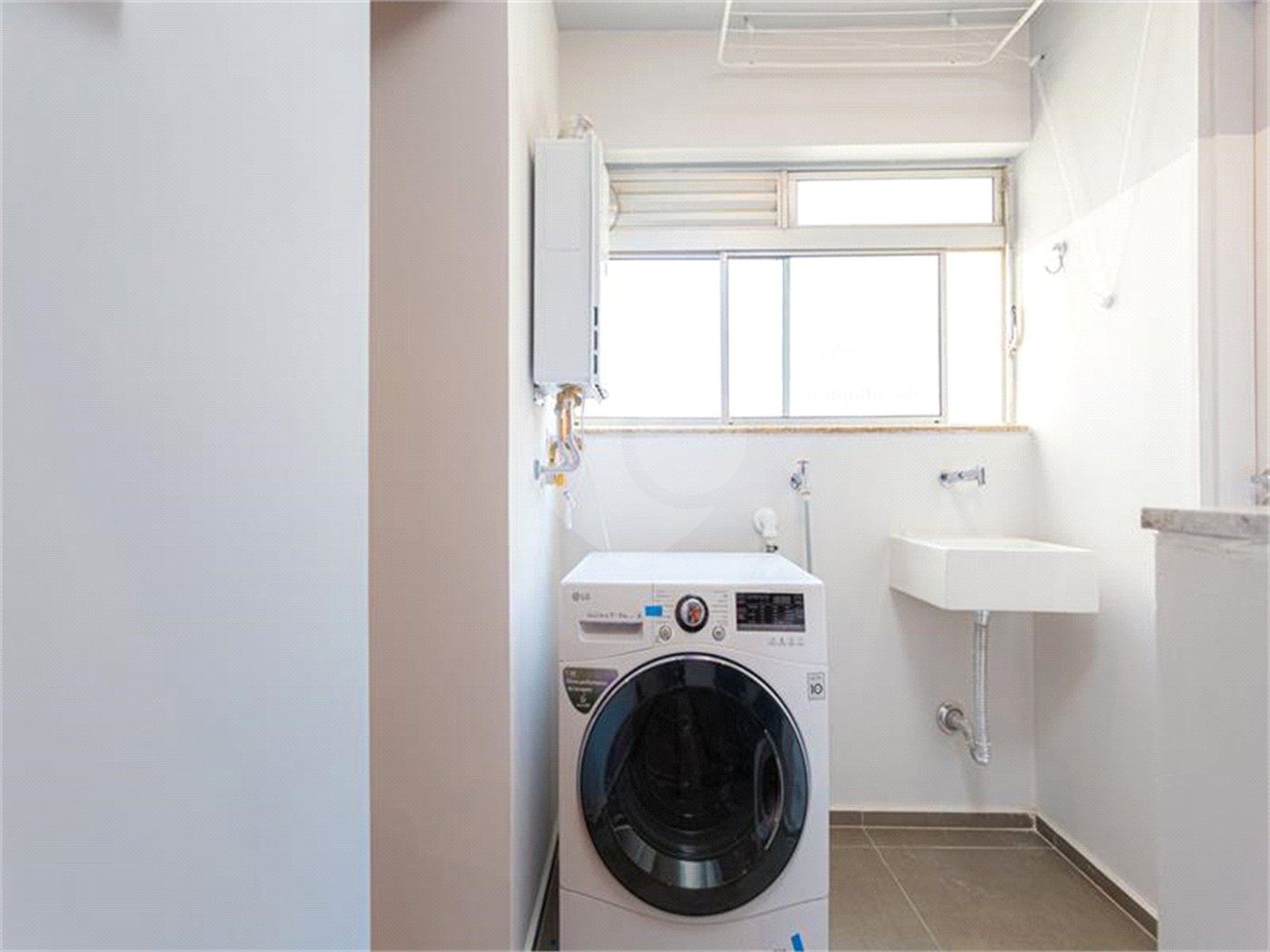 Apartamento à venda com 4 quartos, sendo 1 suíte, em Vila Cordeiro, São Paulo, SP
