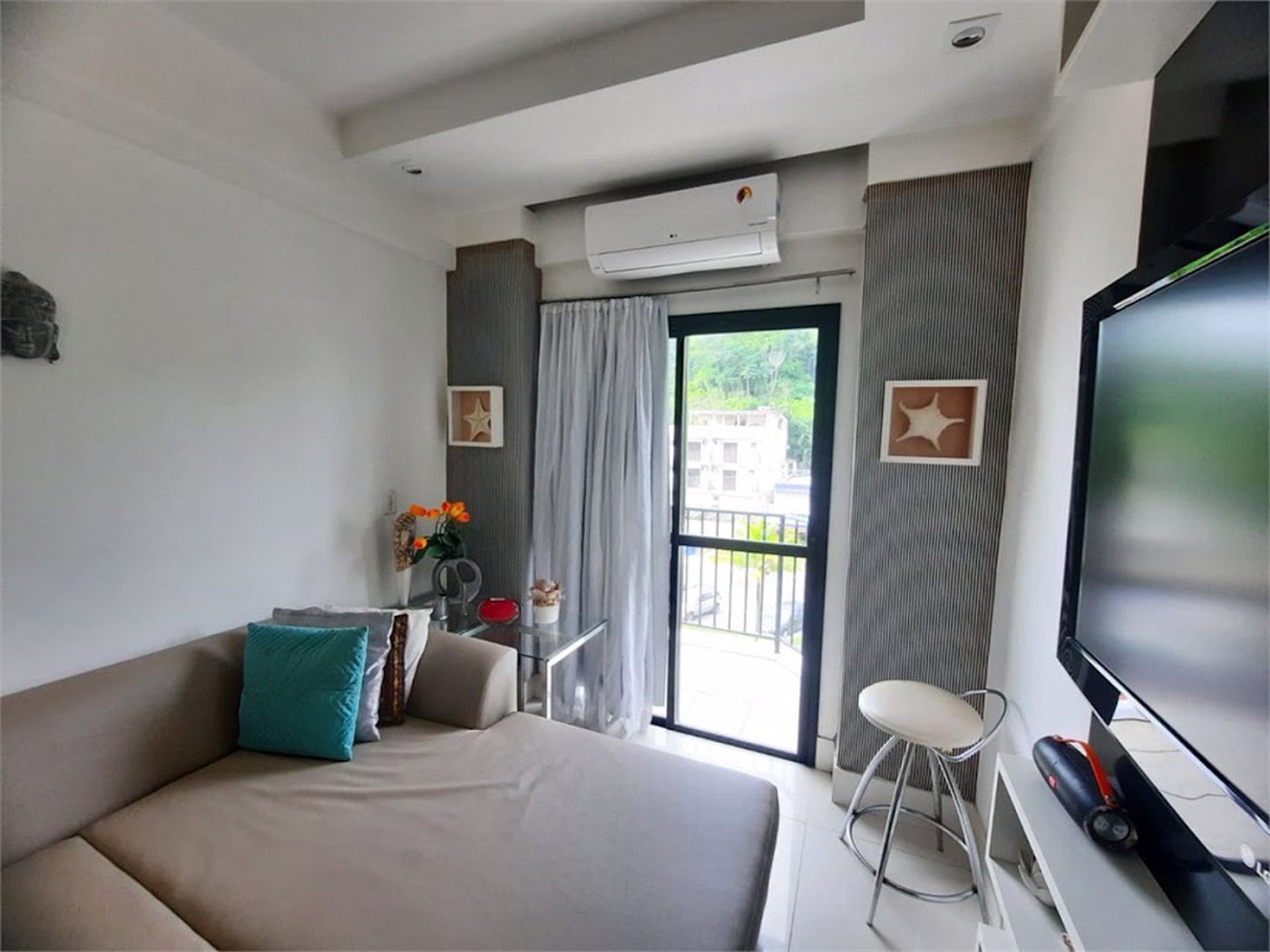 Apartamento à venda, 45 m² por R$ 307.400,00 - Enseada - Guarujá/SP