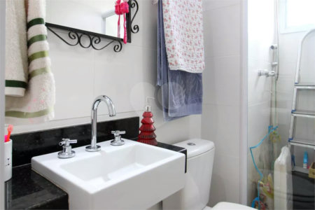 Apartamento à venda com 3 quartos, sendo 1 suíte, em Vila Morse, São Paulo, SP