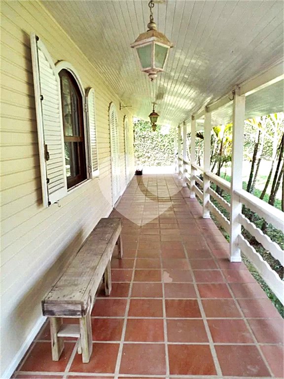 Casa à venda com 4 quartos, sendo 1 suíte,  no condomínio Parque Imperial da Cantareira, Mairiporã - SP