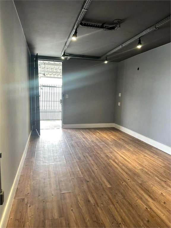 Casa à venda com 4 quartos, sendo 1 suíte, em Vila Oliveira, Mogi das Cruzes, SP