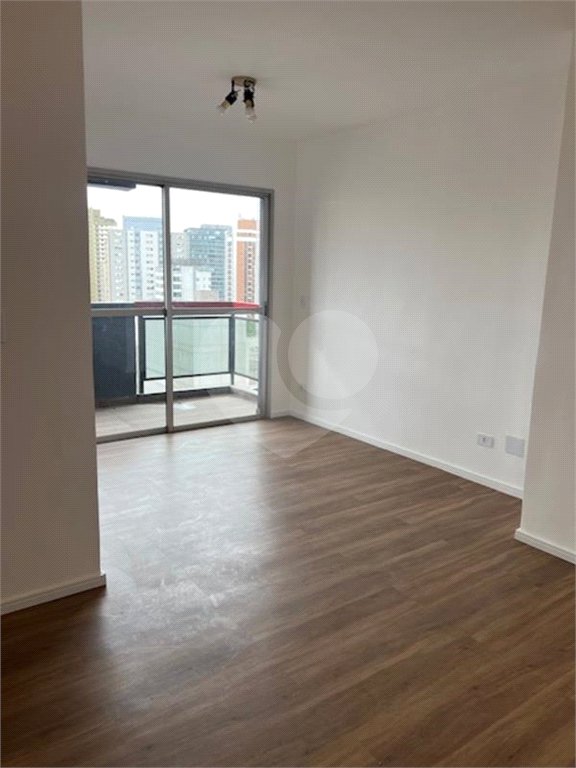 Apartamento à venda com 2 quartos, sendo 1 suíte, em Vila Olímpia, São Paulo, SP