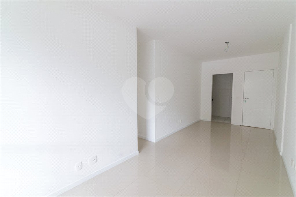 Apartamento à venda com 3 quartos, sendo 1 suíte,  em Vila Isabel, Rio de Janeiro, RJ