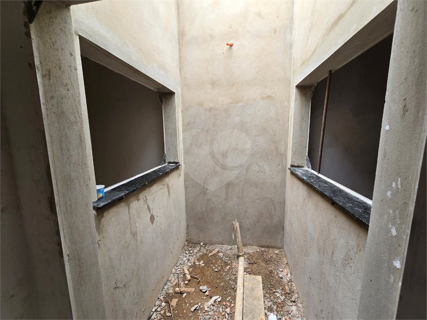 Casa à venda com 3 quartos, sendo 1 suíte, no condomínio Tivolli, Itapetininga - SP