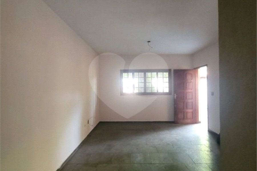 Casa à venda com 3 quartos, sendo 1 suíte, em Tucuruvi, São Paulo, SP