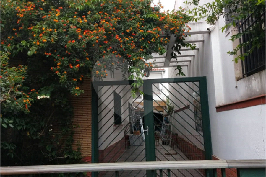 Sobrado à venda com 4 quartos em Sumaré, São Paulo, SP