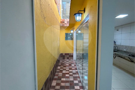 Casa de Vila para alugar com 4 suítes em Vila Romana, São Paulo, SP