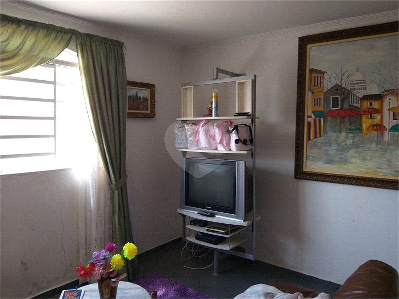 Casa Térrea à venda com 3 quartos, sendo 1 suíte,  no Centro, Serra Negra, SP