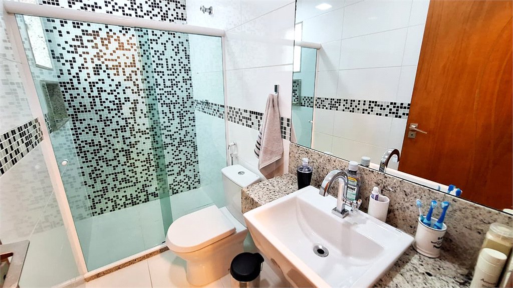 Casa à venda com 2 suítes no condomínio Residencial Vale das Palmeiras, Rio de Janeiro - RJ