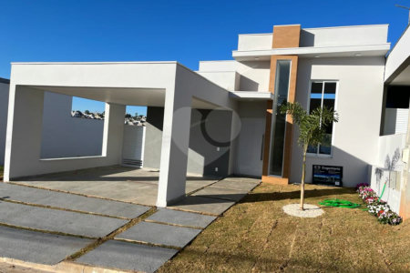 Casa à venda com 3 quartos, sendo 1 suíte,  no condomínio Phytus, Itupeva - SP