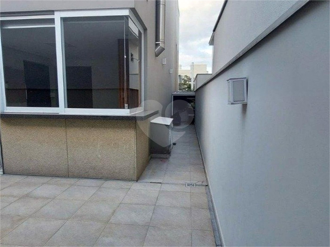 Casa à venda ou para alugar com 3 suítes no condomínio Mont Blanc, Sorocaba - SP