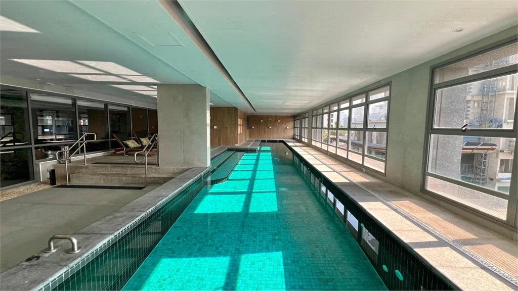 Apartamento à venda com 1 quarto em Santo Amaro, São Paulo, SP