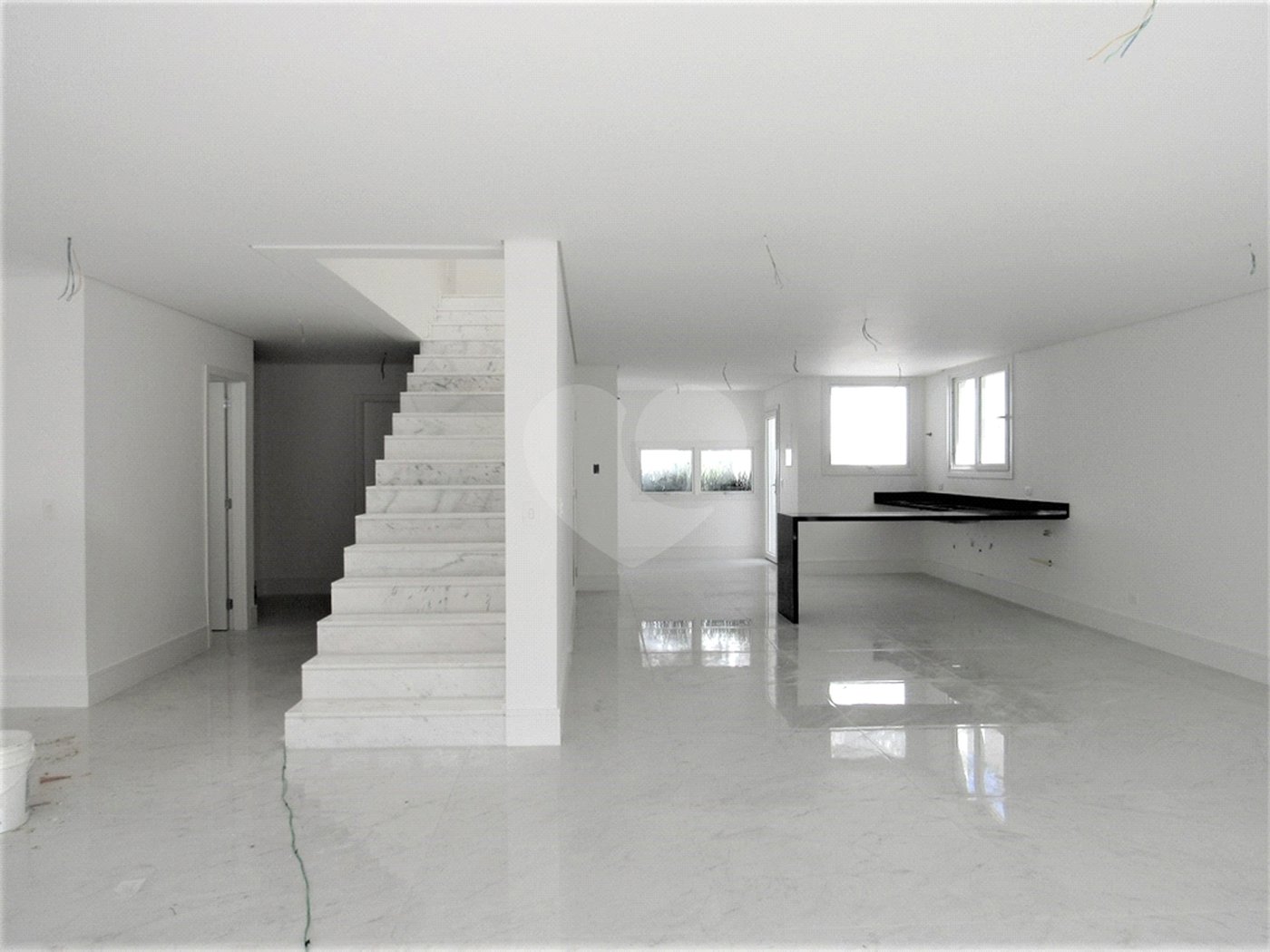 Casa à venda com 4 suítes no condomínio Hípica Garden, São Paulo - SP