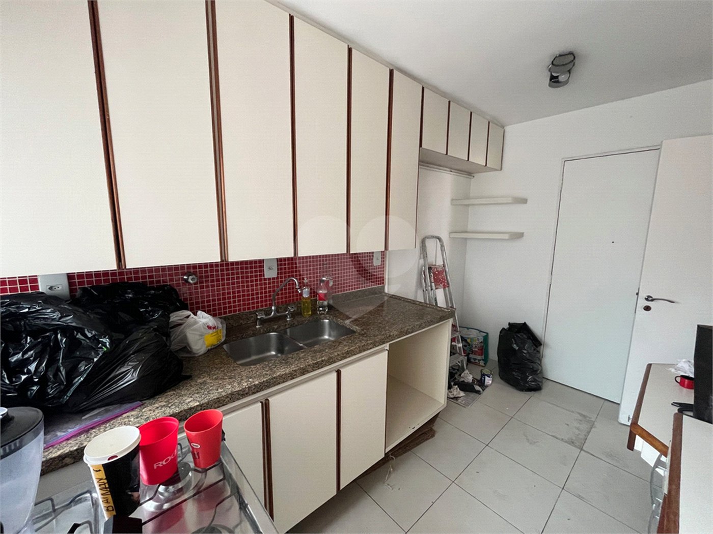 Apartamento à venda ou para alugar com 2 quartos, sendo 1 suíte,  em Itaim Bibi, São Paulo, SP