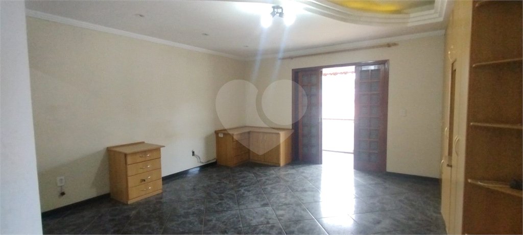Casa à venda com 3 quartos, sendo 2 suítes,  em Jardim Maria do Carmo, Sorocaba, SP