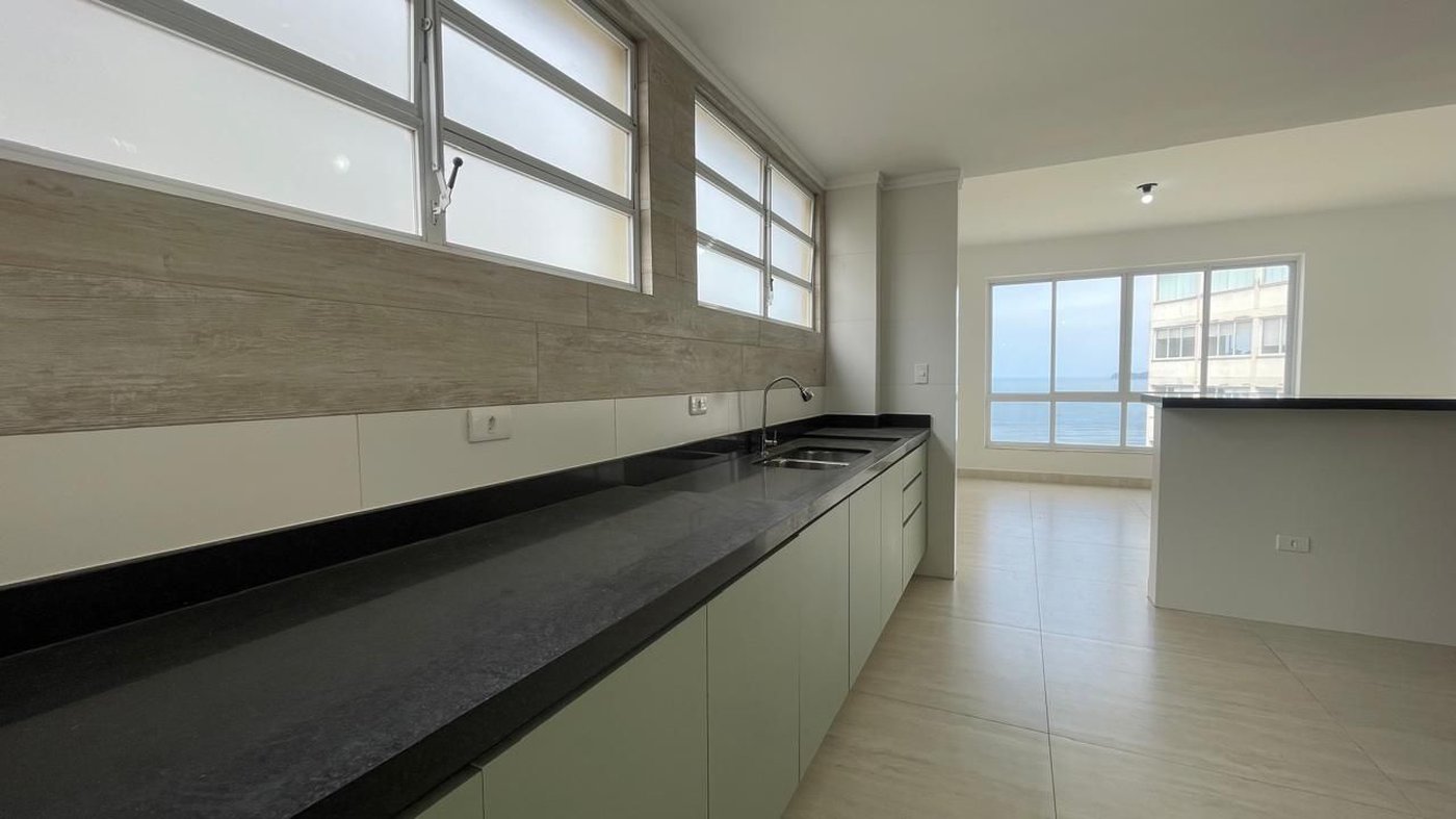 Apartamento com 3 dormitórios à venda, 184 m² por R$ 1.380.000,00 - José Menino - Santos/SP