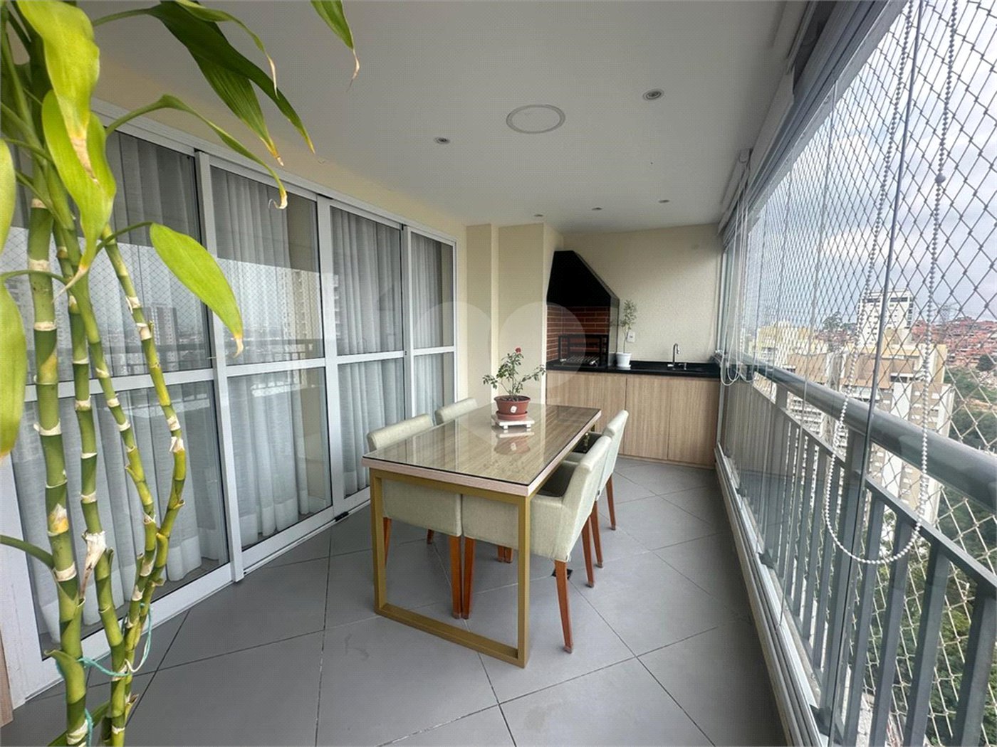 Apartamento à venda com 3 quartos, sendo 1 suíte, em Vila Andrade, São Paulo, SP