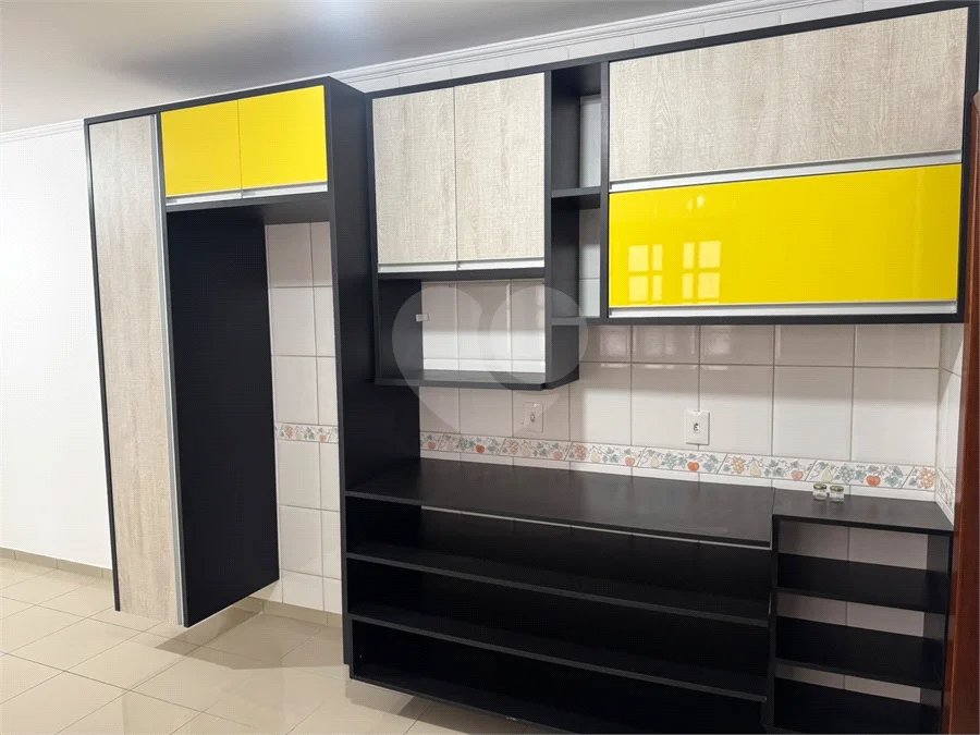 Sobrado à venda ou para alugar com 3 suítes em Vila Sônia, São Paulo, SP