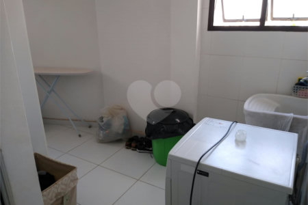 Apartamento à venda com 3 quartos, sendo 1 suíte,  em Vila Vitória, Mogi das Cruzes, SP
