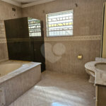 Casa à venda com 3 quartos, sendo 1 suíte,  em Água Branca, São Paulo, SP