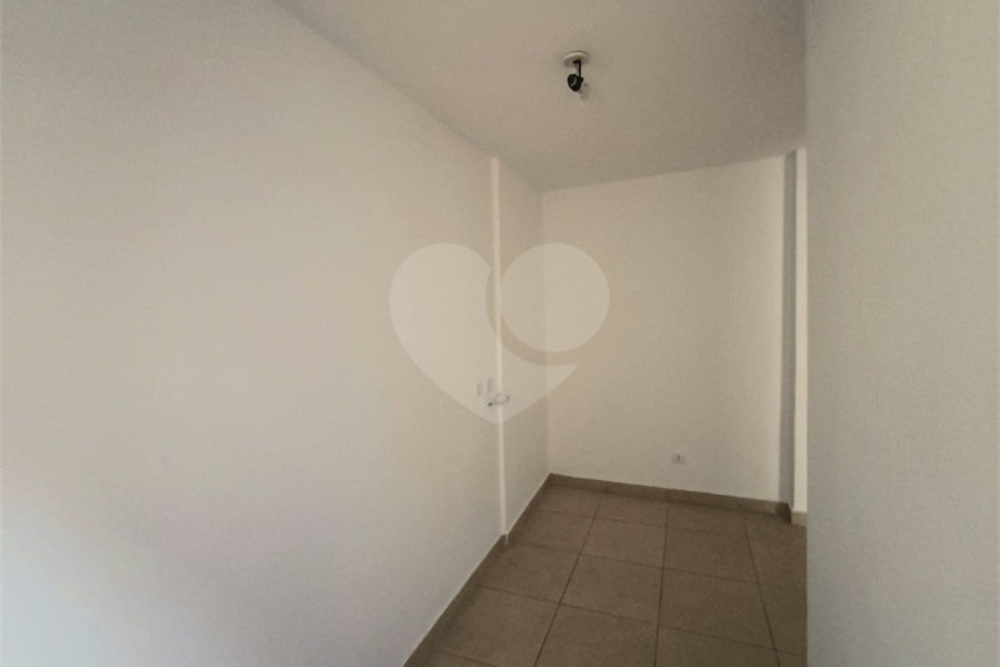 Casa para alugar com 1 quarto no condomínio Cond R Claudio Rodrigues Lopes, São Paulo - SP