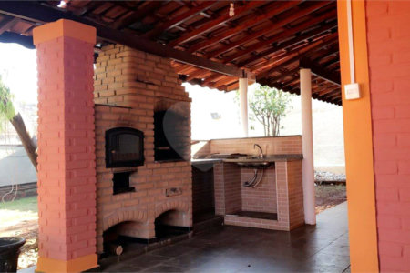 Casa Térrea à venda com 3 quartos, sendo 2 suítes,  em Vila Avaí, Indaiatuba, SP