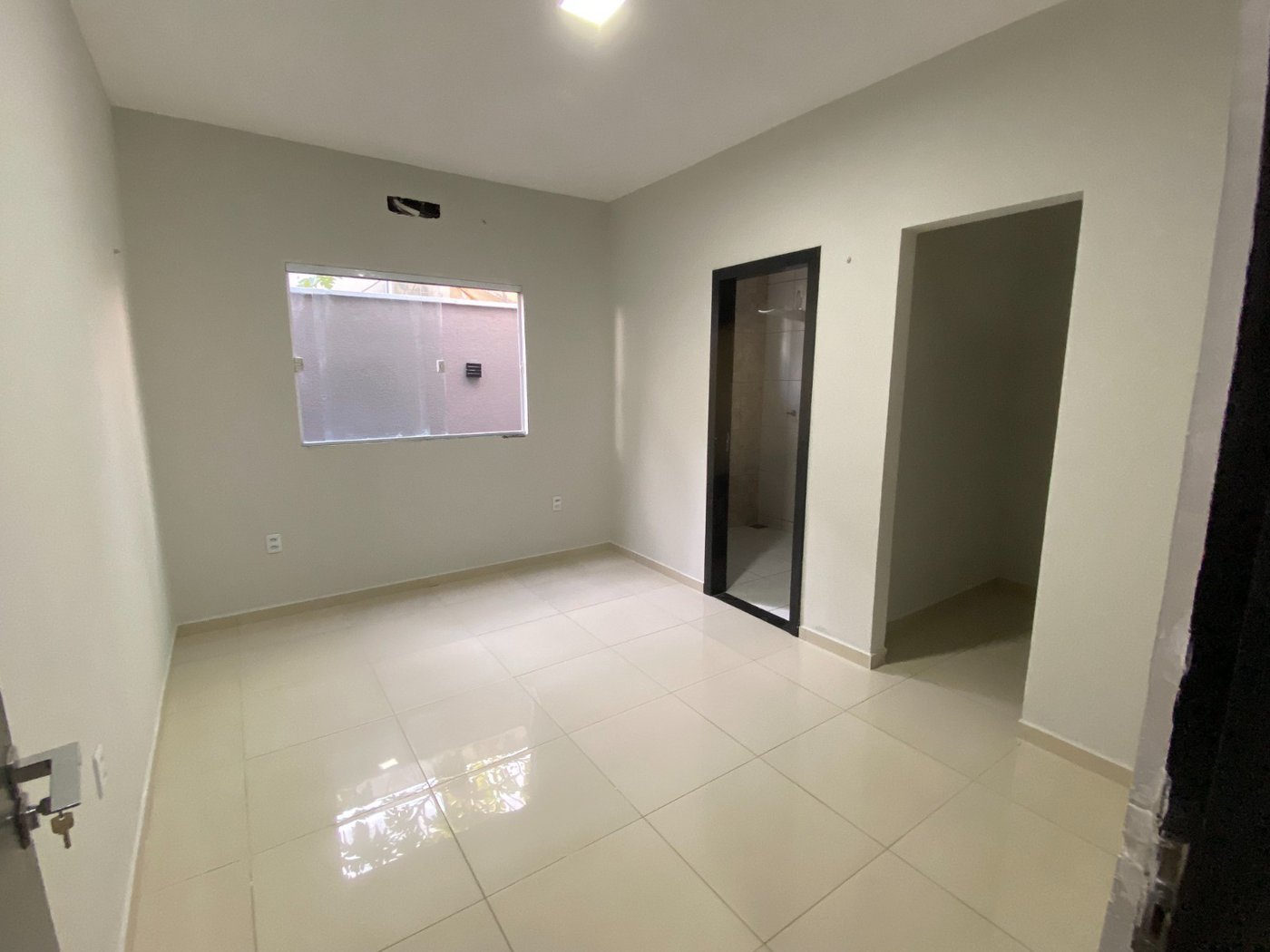 Casa à venda com 3 quartos, sendo 2 suítes, no condomínio PORTO LAGOA, Aquiraz - CE