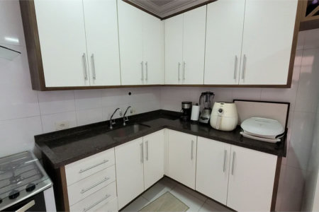 Sobrado à venda com 3 quartos, sendo 1 suíte, em Vila Romana, São Paulo, SP