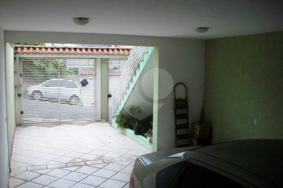 Sobrado à venda com 3 suítes em Parada Inglesa, São Paulo, SP