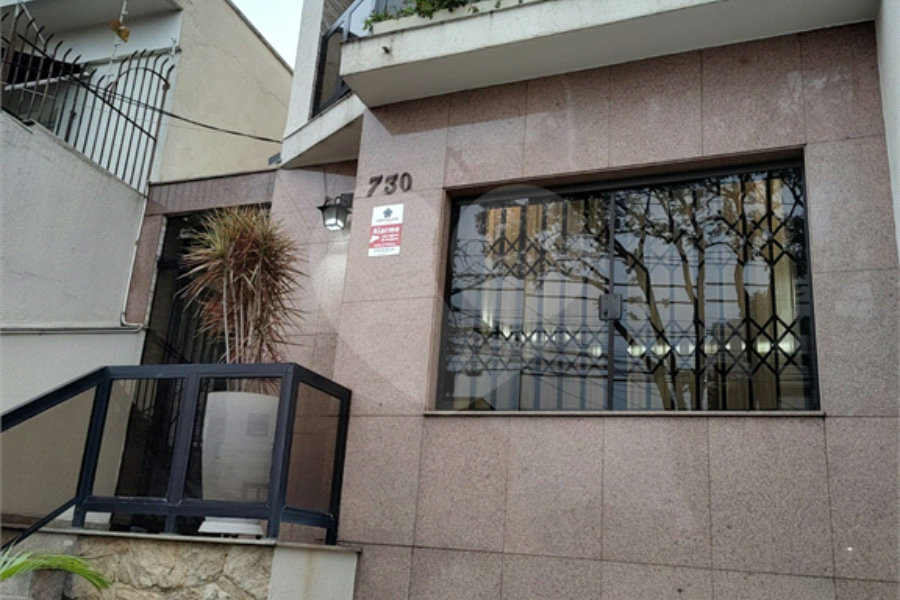 Sobrado à venda com 4 quartos, sendo 1 suíte,  em Vila Maria, São Paulo, SP