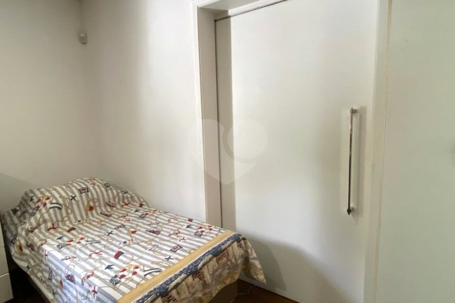 Sobrado à venda com 5 quartos, sendo 4 suítes, em Palmas do Tremembé, São Paulo, SP