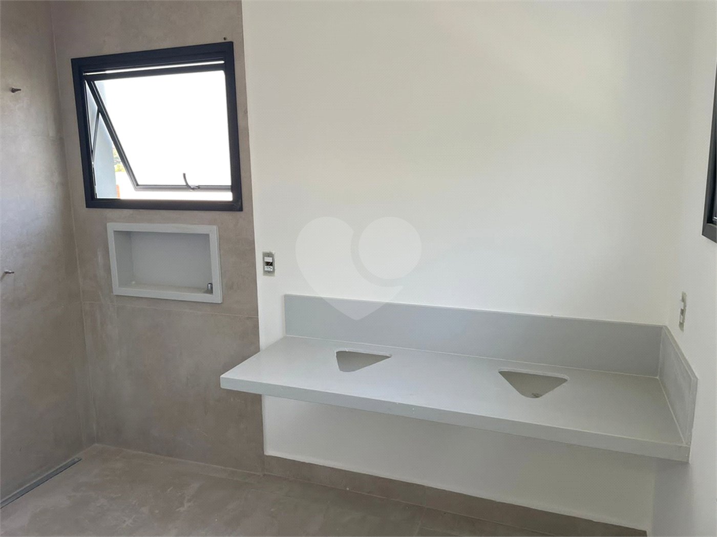 Casa à venda com 3 suítes no condomínio Central Parque, Salto - SP