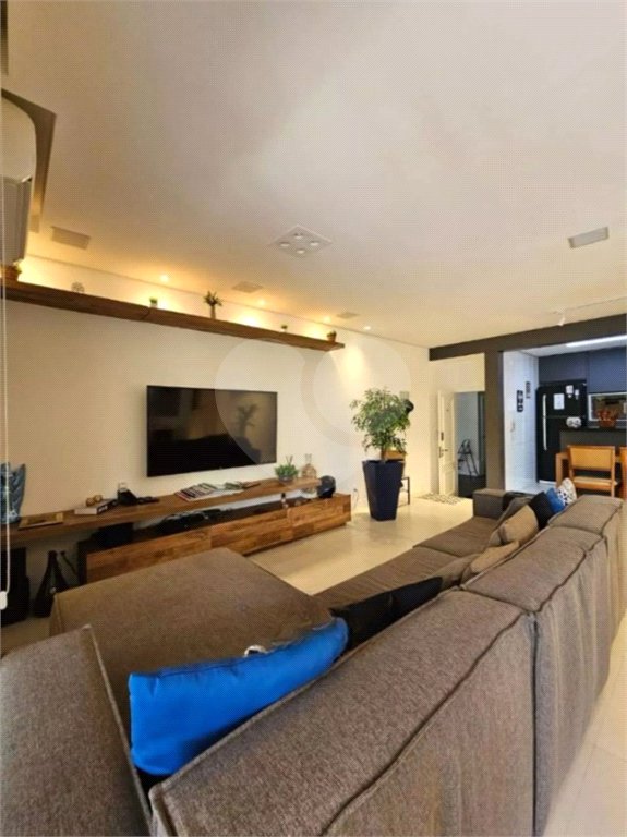 Apartamento à venda com 3 quartos, sendo 1 suíte, em Riviera de São Lourenço, Bertioga, SP
