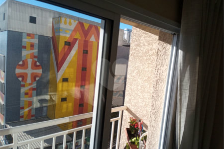 Apartamento à venda com 3 quartos, sendo 1 suíte,  em Saúde, São Paulo, SP