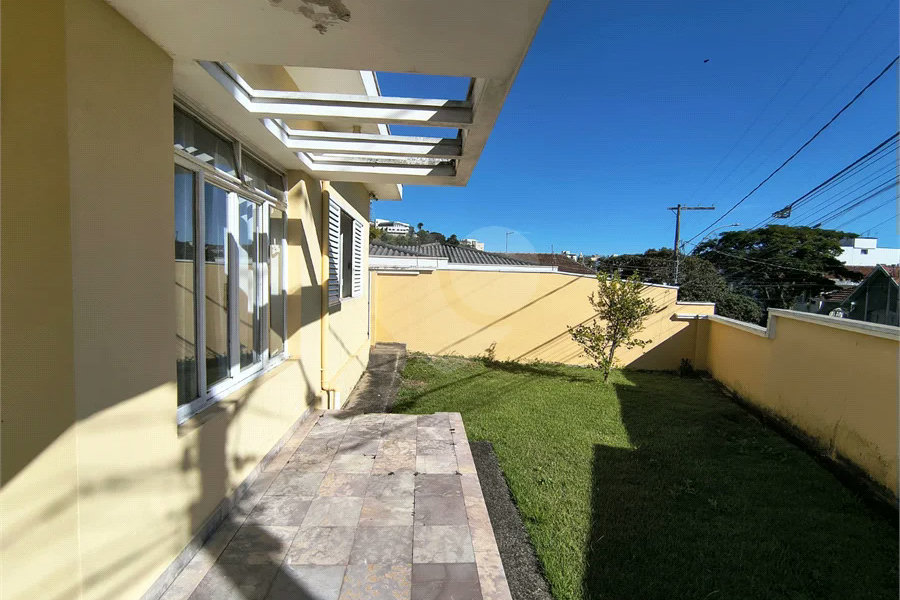 Casa para alugar com 3 quartos, sendo 1 suíte, em Jardim Dos Estados, Poços de Caldas - MG