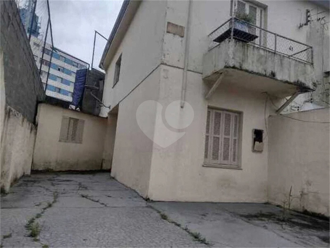 Terreno com 4 casas à venda na melhor região da Mooca, próximo à rua do Oratório!!