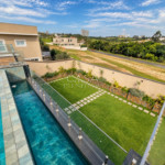 Casa nova no Saint Patrick com 926 m², 5 suítes, elevador e piscina aquecida, saúna em Sorocaba