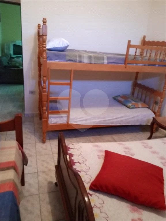Casa Térrea à venda com 2 quartos, sendo 1 suíte, no Centro, Itanhaém, SP