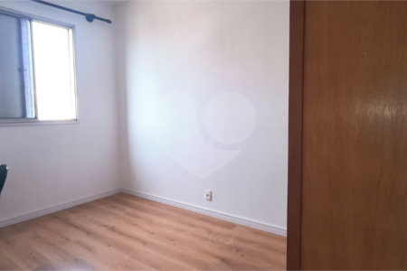 Apartamento à venda com 2 quartos em Jardim Ivana, São Paulo, SP