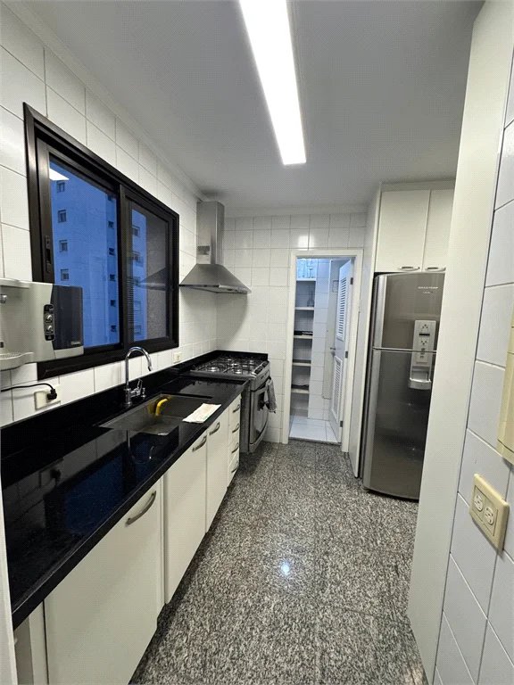 Apartamento à venda com 3 suítes em Vila Suzana, São Paulo, SP