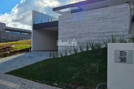 Casa à venda com 3 suítes em Loteamento Greenfield, Atibaia, SP