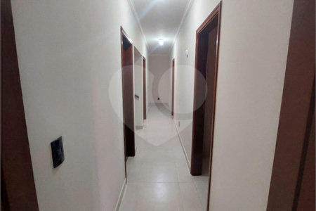 Casa à venda com 4 quartos, sendo 2 suítes, no condomínio Eco Clube Vivendas do Lago, Sorocaba - SP